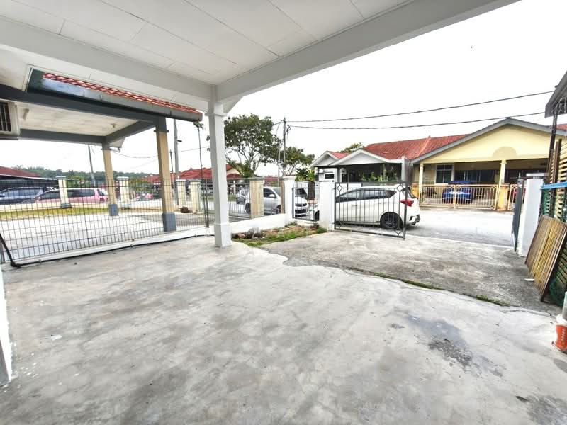 Rumah Teres 1 Tingkat untuk Dijual di Taman Intan Duyung (Port Dickson) - Mohd Aizat Saiful Bahri - Exterior - PropertyGuru.com.my