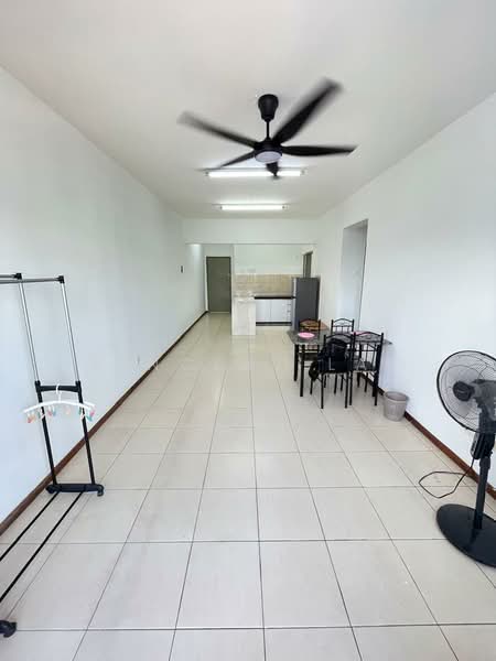 Kondominium untuk Disewa di Beverly 2 - Vincent Lai - Living Room - PropertyGuru.com.my