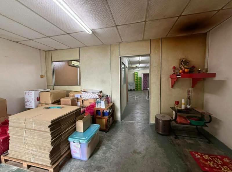 Kedai untuk Dijual di Permas Jaya (Johor Bahru) - Erica Ho - Interior - PropertyGuru.com.my