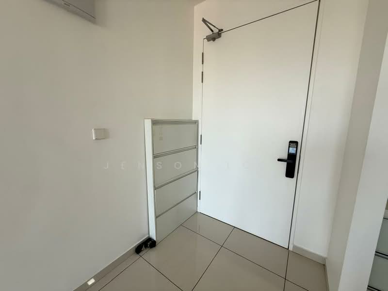 Servis Apartment untuk Disewa di Kenwingston Platz - Jenson Low - Entrance - PropertyGuru.com.my