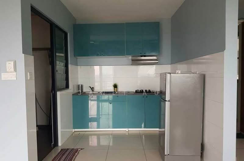 Service Residence for Sale at Zeta @ One South - Janet Au - Kitchen - PropertyGuru.com.my