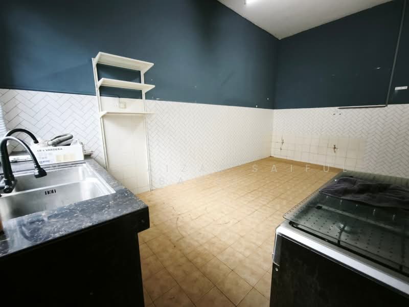 2-storey Terraced House for Sale in Taman Mok Sum (Seremban) - Mohd Aizat Saiful Bahri - Kitchen - PropertyGuru.com.my
