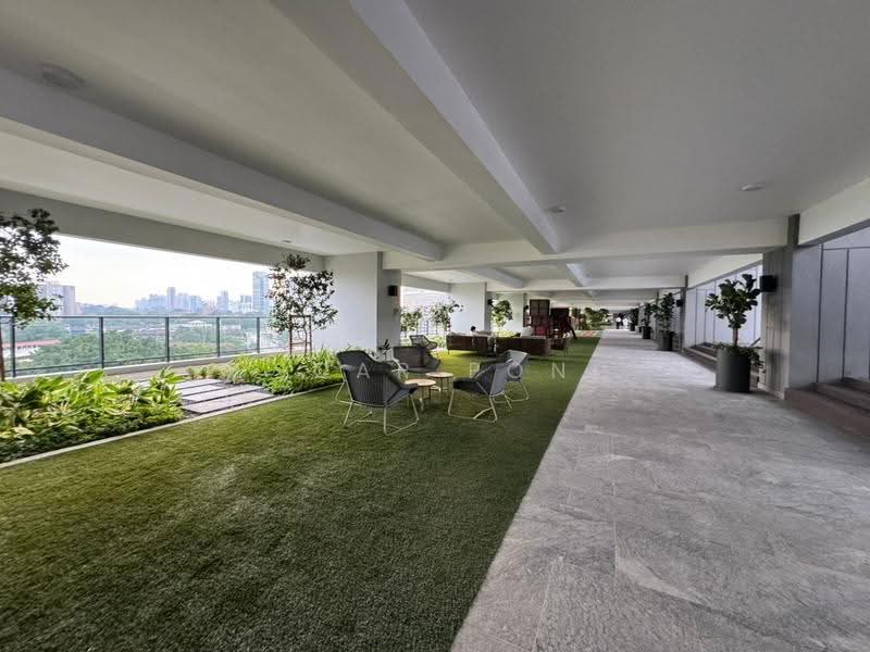 Kondominium untuk Dijual di Skyline KL - Oscar Pong - Corridor - PropertyGuru.com.my