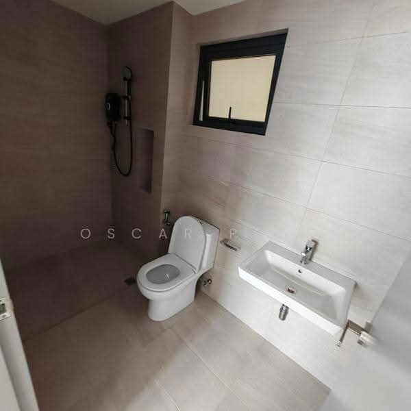 Kondominium untuk Dijual di Skyline KL - Oscar Pong - Bathroom - PropertyGuru.com.my