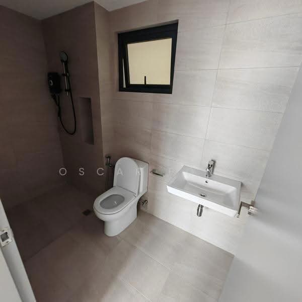 Kondominium untuk Dijual di Skyline KL - Oscar Pong - Bathroom - PropertyGuru.com.my