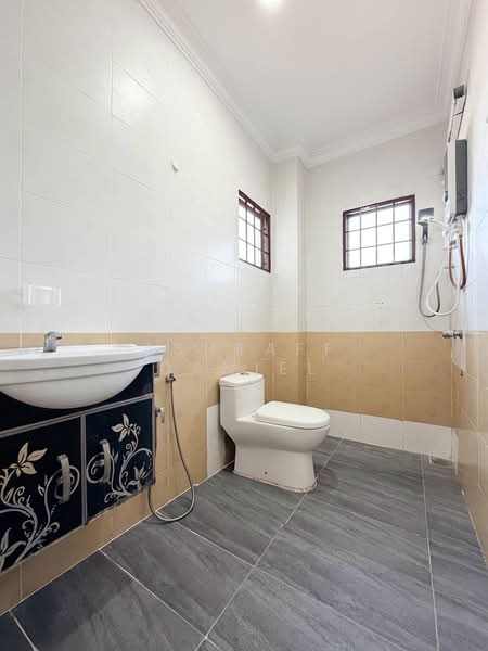 Rumah Teres 2 Tingkat untuk Dijual di Taman Universiti Bangi (Kajang) - Ashraff Daniel - PropertyGuru.com.my