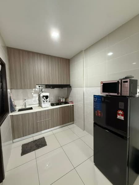 Condominium for Rent at Paraiso Residence @ The Earth - Chong Hui Ying - Kitchen - PropertyGuru.com.my