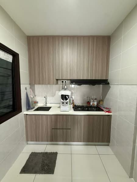 Condominium for Rent at Paraiso Residence @ The Earth - Chong Hui Ying - Kitchen - PropertyGuru.com.my