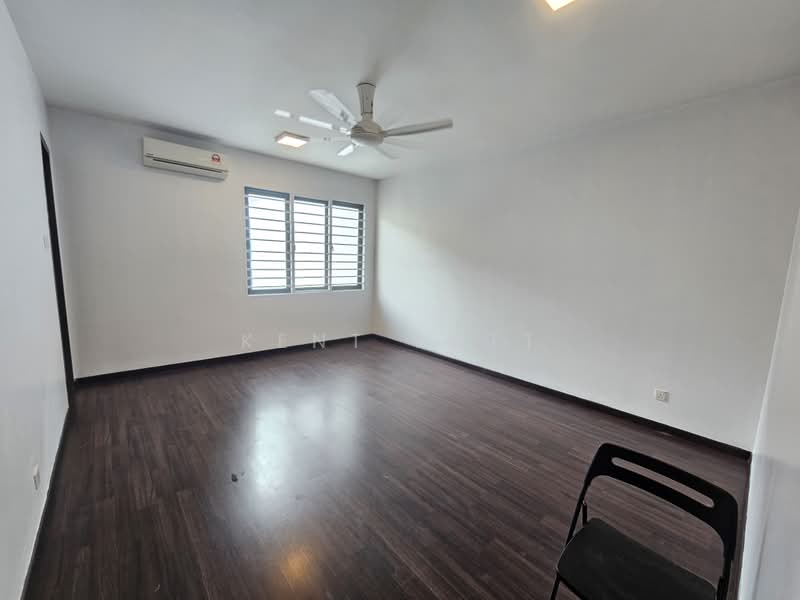Rumah Berkembar untuk Dijual di Taman Saujana Suria (Kajang) - Kent Fatt - Interior - PropertyGuru.com.my