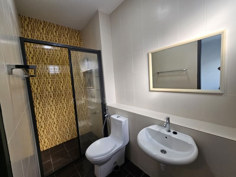 Rumah Berkembar untuk Dijual di Taman Saujana Suria (Kajang) - Kent Fatt - Bathroom - PropertyGuru.com.my
