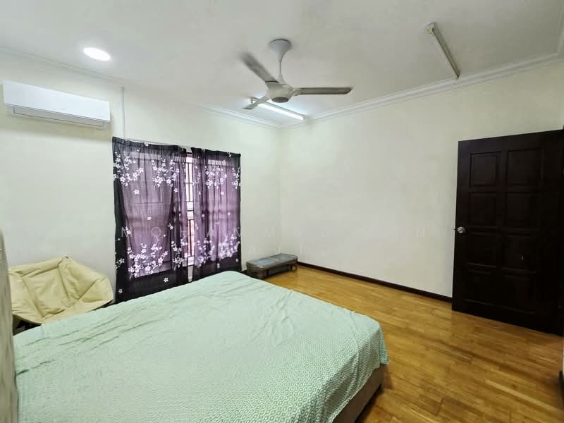 2-storey Terraced House for Sale in Putra Heights (Subang Jaya) - Mohammad Din Majid - Bedroom - PropertyGuru.com.my