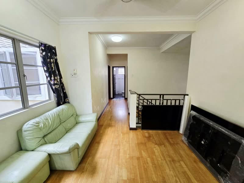 2-storey Terraced House for Sale in Putra Heights (Subang Jaya) - Mohammad Din Majid - Corridor - PropertyGuru.com.my