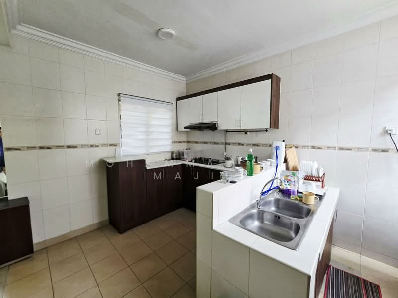 2-storey Terraced House for Sale in Putra Heights (Subang Jaya) - Mohammad Din Majid - Kitchen - PropertyGuru.com.my