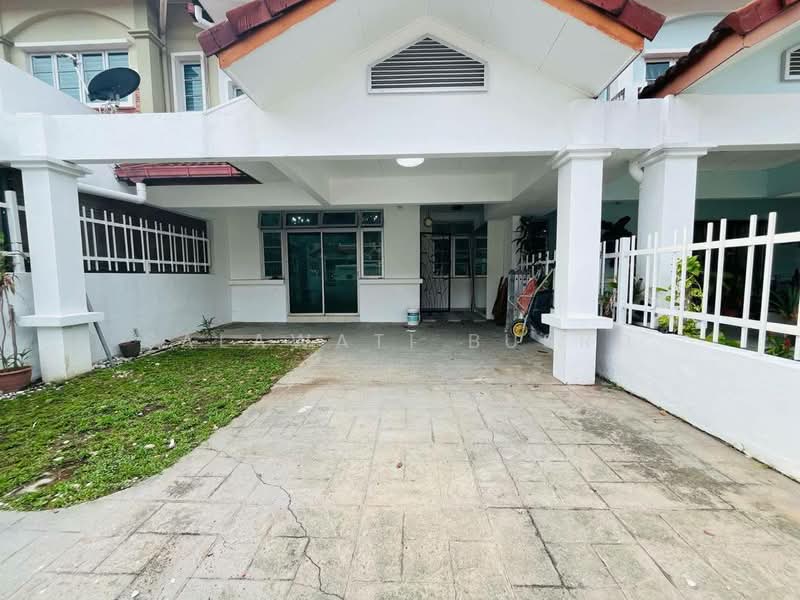 2-storey Terraced House for Rent in Seksyen 7 (Shah Alam) - Salawati Busro - Exterior - PropertyGuru.com.my