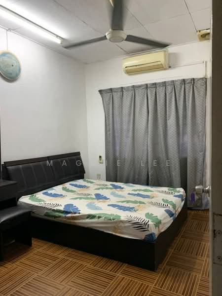 Rumah Flat untuk Dijual di Rumah Pangsa Permas Jaya - Maggie Lee - Bedroom - PropertyGuru.com.my
