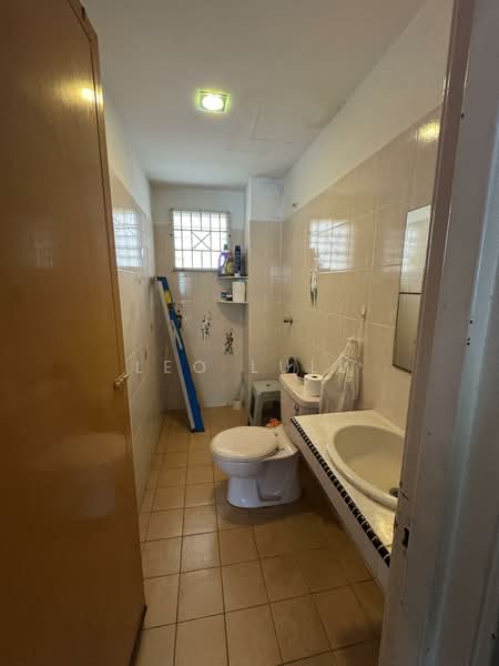 Pangsapuri untuk Dijual di Sri Penaga - Leo Lulu - Bathroom - PropertyGuru.com.my