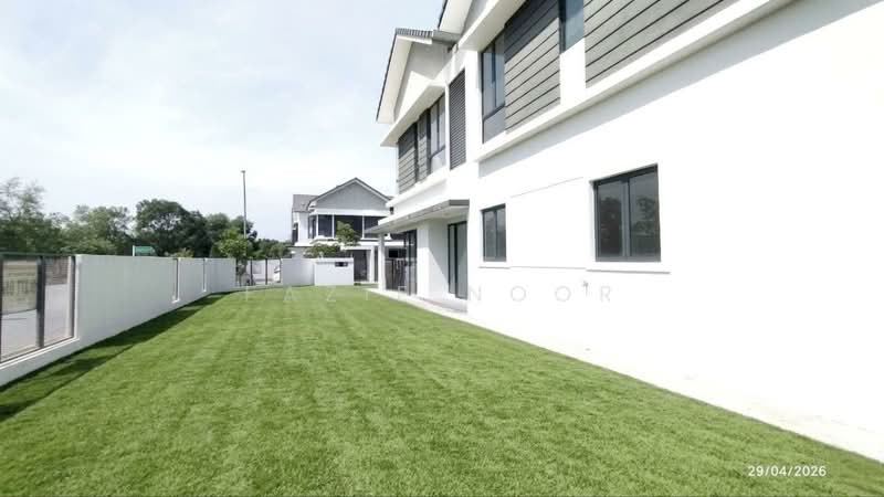 Semi-Detached House for Sale in Shah Alam (Selangor) - Fazie Noor - Exterior - PropertyGuru.com.my