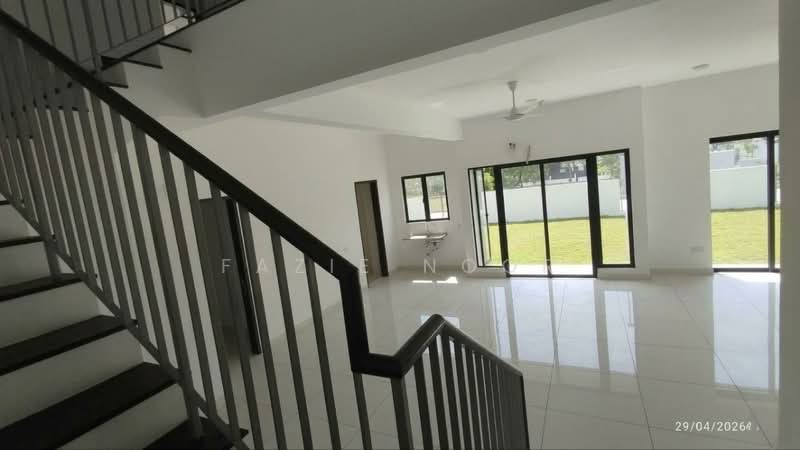 Semi-Detached House for Sale in Shah Alam (Selangor) - Fazie Noor - Living Room - PropertyGuru.com.my