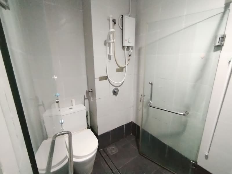 Servis Apartment untuk Disewa di Centrestage Designer Suite - Rex Lok - Bathroom - PropertyGuru.com.my