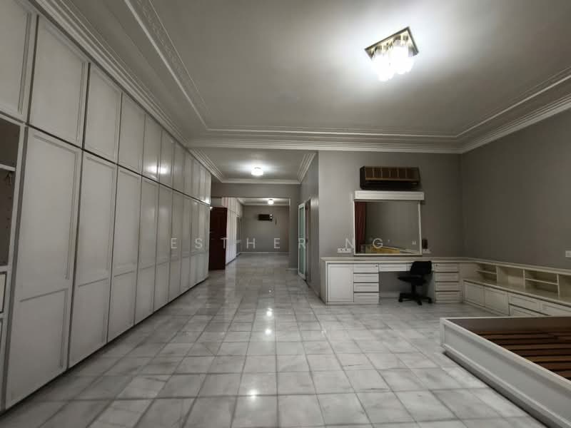 Rumah Banglo untuk Dijual di Teluk Pulai (Klang) - Esther Ng - Bedroom - PropertyGuru.com.my