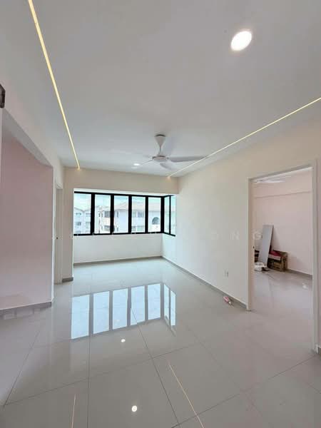 Rumah Flat untuk Dijual di Ketapang Flat - Joseph Wong - Living Room - PropertyGuru.com.my