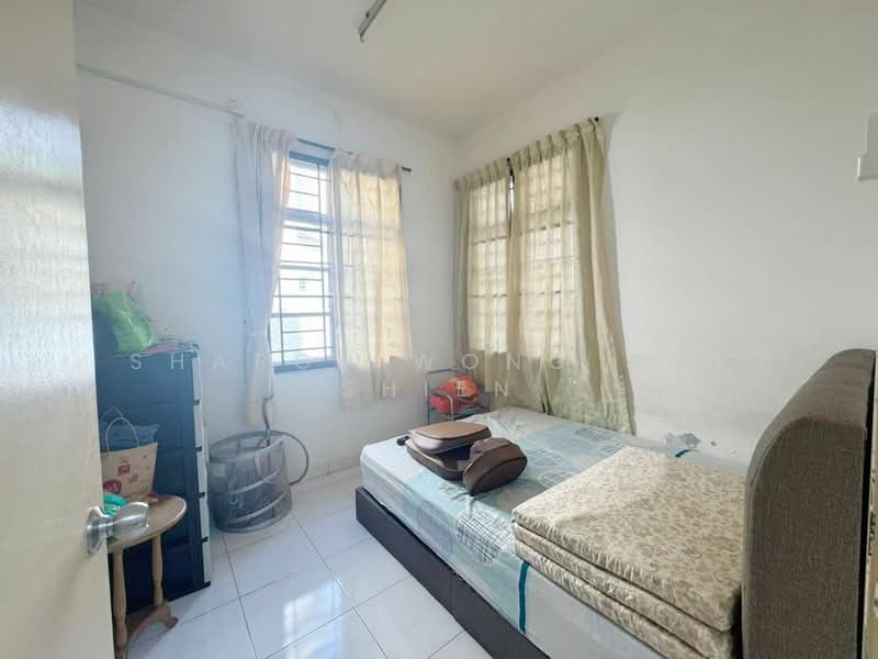 2-storey Terraced House for Sale in Taman Setia Indah (Tebrau) - Sharon Wong Shu Shien - Bedroom - PropertyGuru.com.my