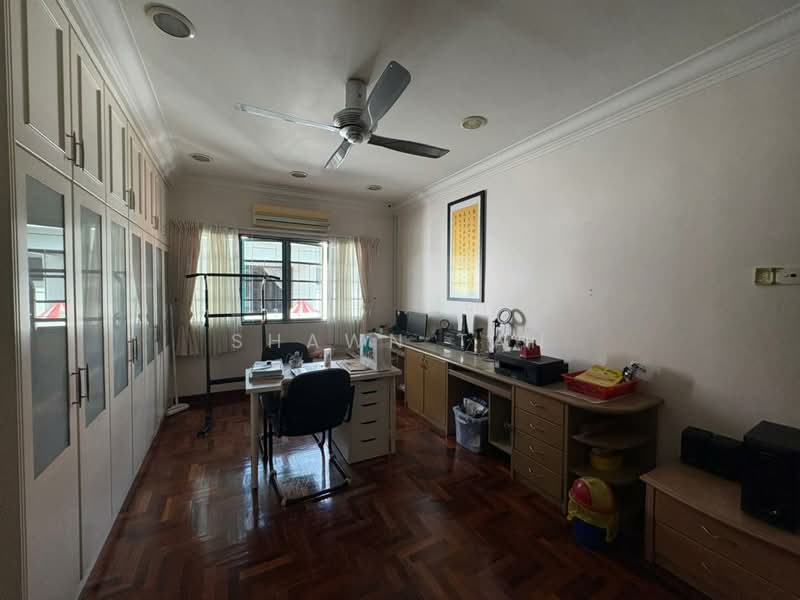 Semi-Detached House for Sale in Ampang (Selangor) - Shawn Tan - Study - PropertyGuru.com.my