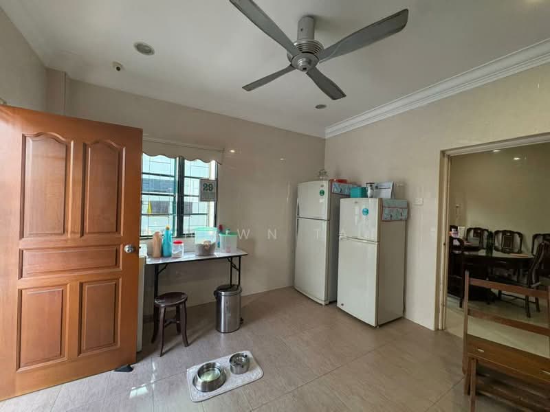 Semi-Detached House for Sale in Ampang (Selangor) - Shawn Tan - Kitchen - PropertyGuru.com.my