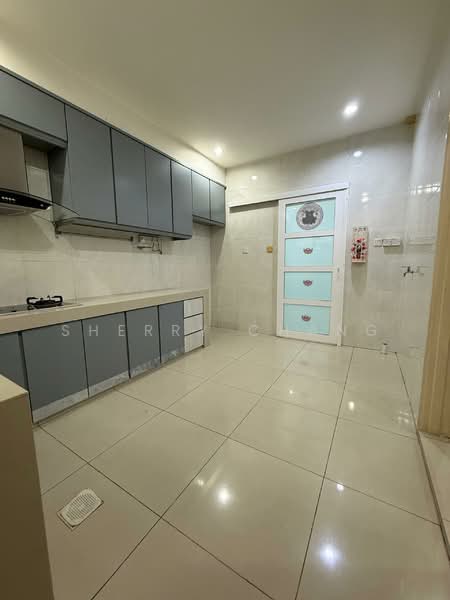 Rumah Berkembar untuk Dijual di Taman Sri Putra Mas (Sungai Buloh) - Sherry Chang - Kitchen - PropertyGuru.com.my