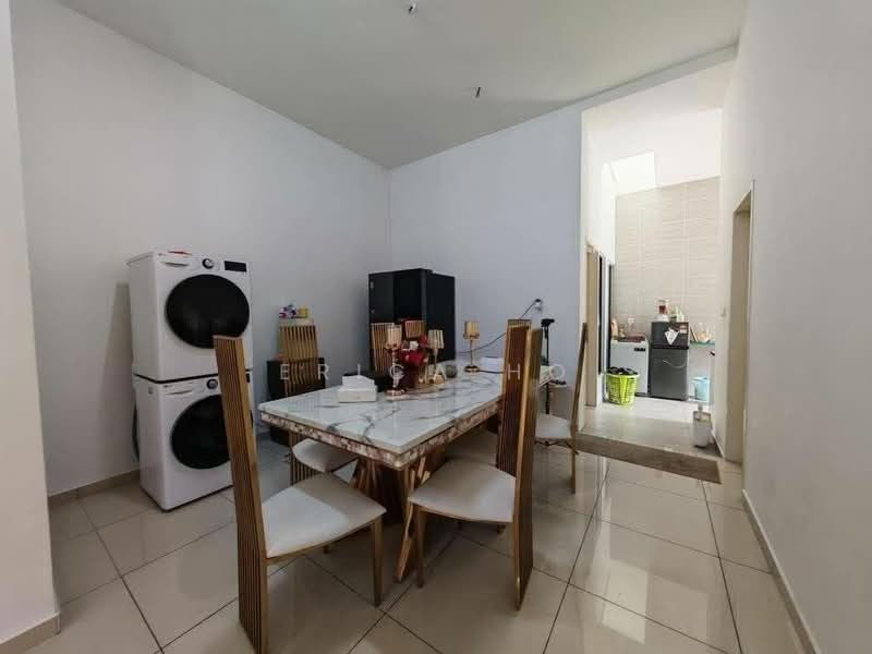 Rumah Berkembar untuk Dijual di Taman Impian Emas (Skudai) - Erica Ho - Dining Room - PropertyGuru.com.my
