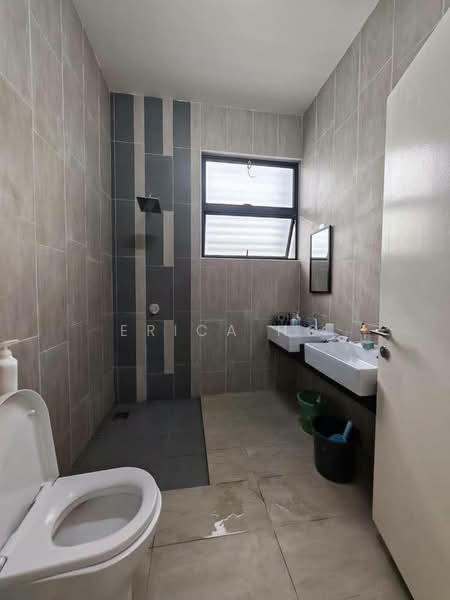 Rumah Berkembar untuk Dijual di Taman Impian Emas (Skudai) - Erica Ho - Bathroom - PropertyGuru.com.my