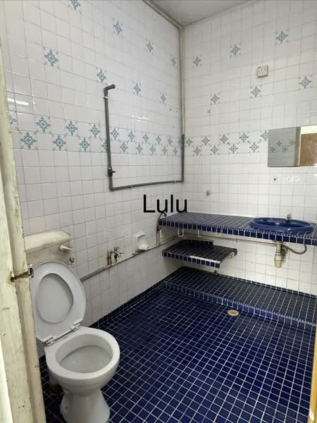 Rumah Teres 2 Tingkat untuk Dijual di Taman Chi Liung (Klang) - Leo Lulu - Bathroom - PropertyGuru.com.my