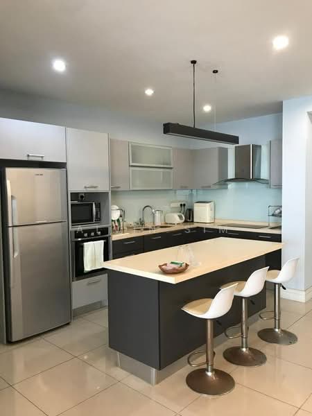 Kondominium untuk Disewa di 10 Island Resort - Alvin Sim - Kitchen - PropertyGuru.com.my