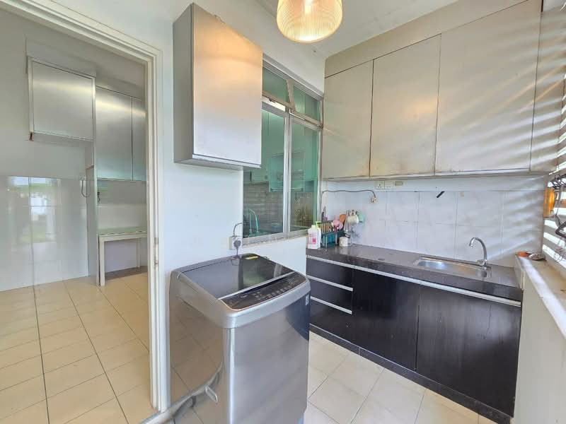 Rumah Teres 2 Tingkat untuk Dijual di Johor Bahru (Johor) - Rain Ng - Kitchen - PropertyGuru.com.my