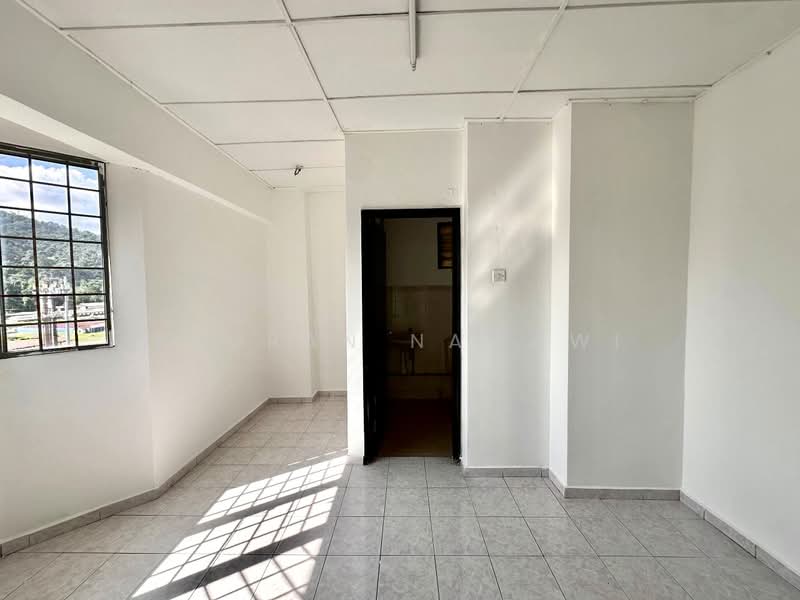 Apartment for Sale at Tasik Heights Apartment - Fauran Nawawi - PropertyGuru.com.my
