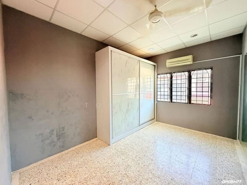 2-storey Terraced House for Sale in Taman Bayu Perdana (Klang) - Tom Lee - PropertyGuru.com.my