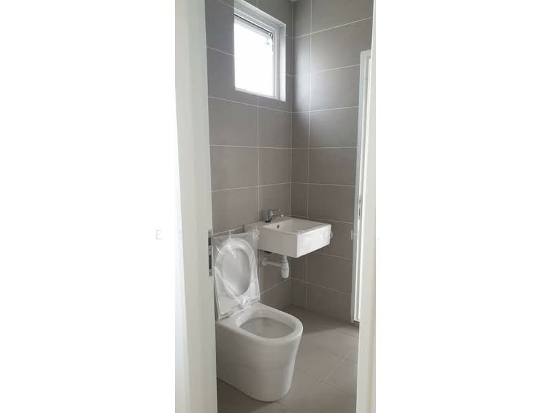 Rumah Teres 2 Tingkat untuk Dijual di Seremban (Negeri Sembilan) - Ester Poh. - Bathroom - PropertyGuru.com.my
