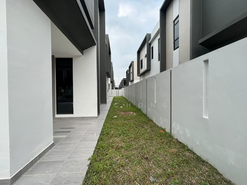 Semi-Detached House for Sale in Taman Sutera Utama (Skudai) - Tim Chong - PropertyGuru.com.my