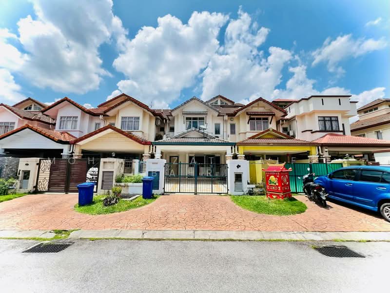 2-storey Terraced House for Sale in Taman Bukit Subang (Shah Alam) - Mohd Aizat Saiful Bahri - Exterior - PropertyGuru.com.my