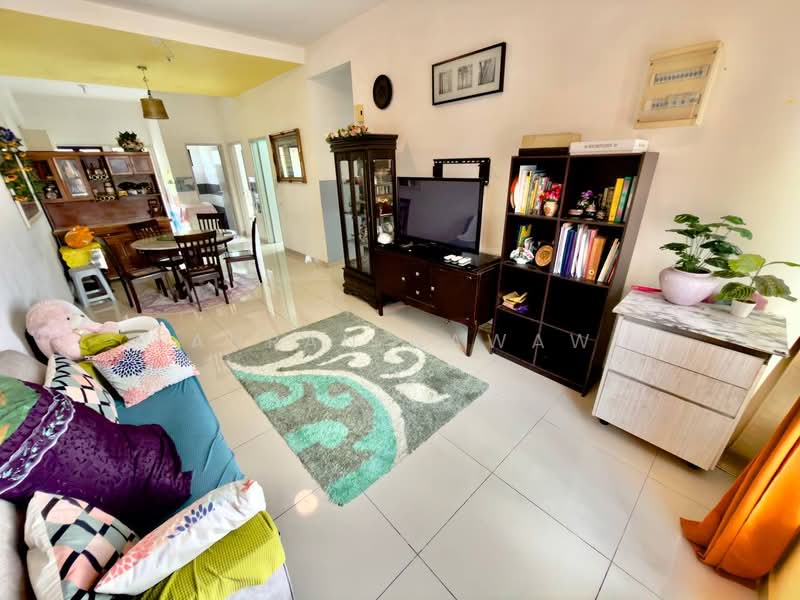 Townhouse for Sale in Semenyih (Selangor) - Fauran Nawawi - Living Room - PropertyGuru.com.my