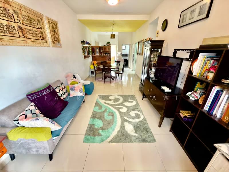 Townhouse for Sale in Semenyih (Selangor) - Fauran Nawawi - Living Room - PropertyGuru.com.my