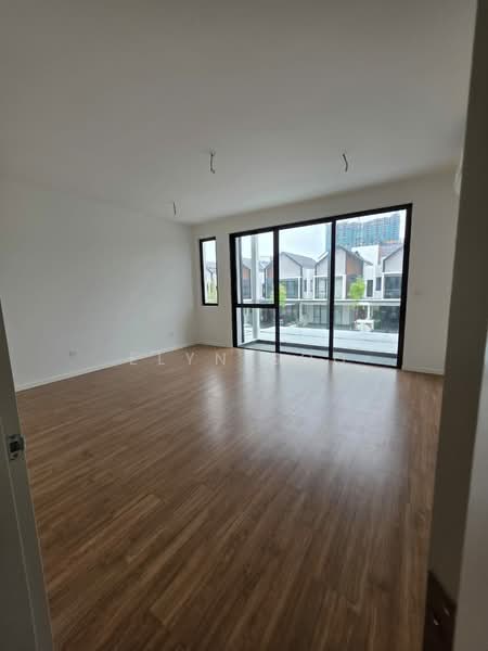 2-storey Terraced House for Sale in Telok Panglima Garang (Selangor) - Elyn Soo - Living Room - PropertyGuru.com.my