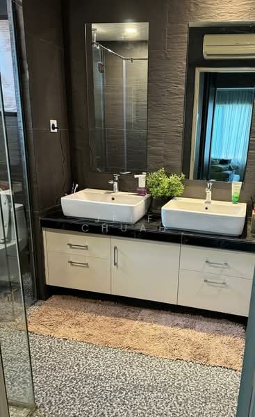 Bungalow for Sale in Bukit Gasing (Petaling Jaya) - Jeff Chuah - Bathroom - PropertyGuru.com.my