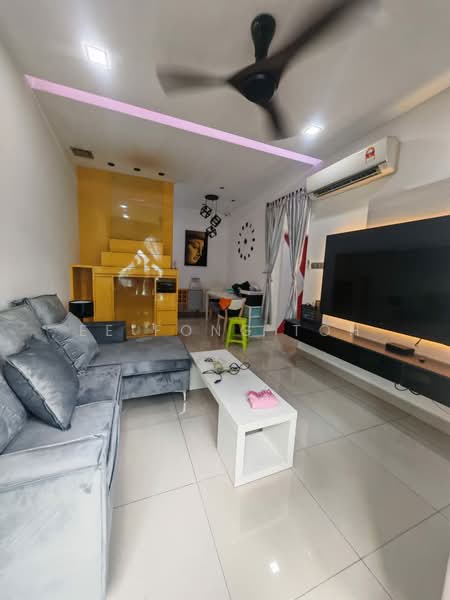 Service Residence for Sale at Seasons Amara Larkin - Ee Fong Toh - Living Room - PropertyGuru.com.my
