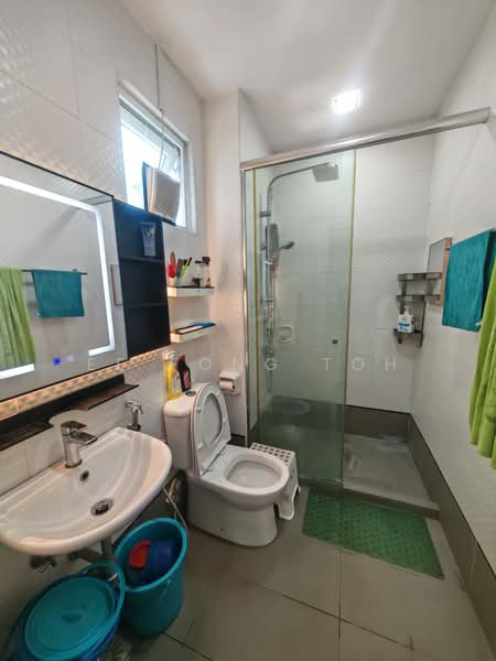 Service Residence for Sale at Seasons Amara Larkin - Ee Fong Toh - Bathroom - PropertyGuru.com.my