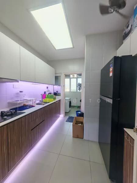 Service Residence for Sale at Seasons Amara Larkin - Ee Fong Toh - Kitchen - PropertyGuru.com.my