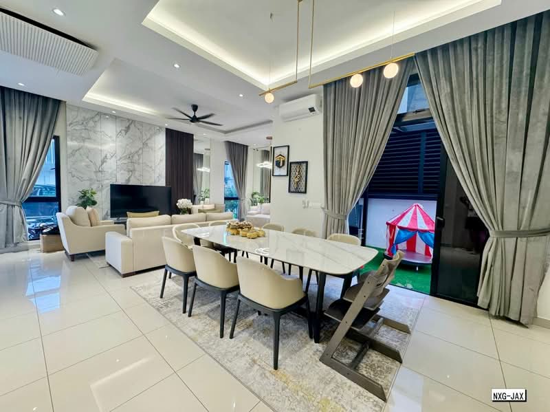 Semi-Detached House for Sale in Setia Alam (Selangor) - Jennie Chew - Living Room - PropertyGuru.com.my