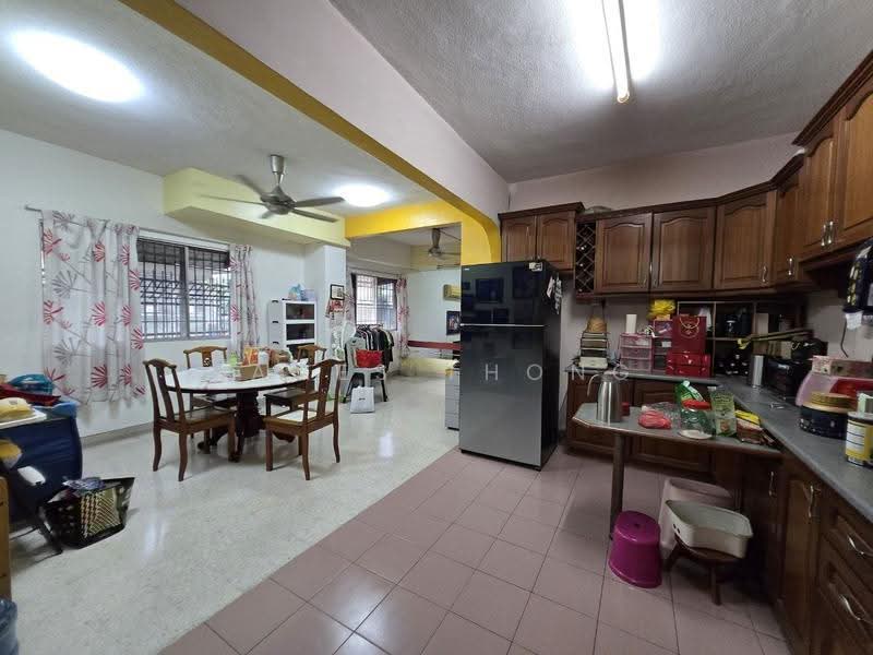 2-storey Terraced House for Sale in Taman Overseas Union (Taman Oug) (Jalan Klang Lama (Old Klang Road)) - James Thong - Kitchen - PropertyGuru.com.my