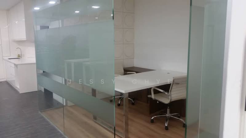Pejabat untuk Disewa di Fraser Business Park (Kuala Lumpur) - Jessy Chye - Kitchen - PropertyGuru.com.my