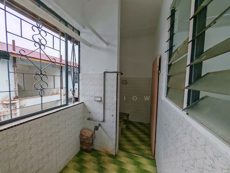 Semi-Detached House for Sale in Taman Century (Johor Bahru) - Eva Siow - Interior - PropertyGuru.com.my